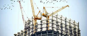 Do I need a visa to work as a construction contractor in the UK?